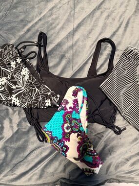 Swim Lot/Bundle Size Medium